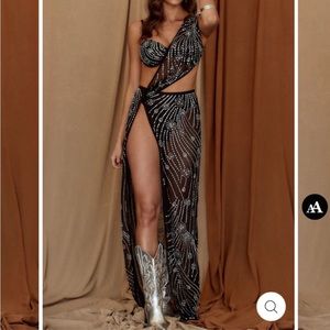 SEE VIDEO. Glamour Girl, sparkle dress, long dress, party dress, beaded dress.